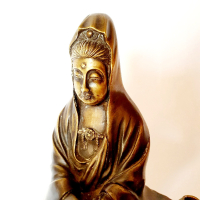 Bronzen beeld Kwan Yin